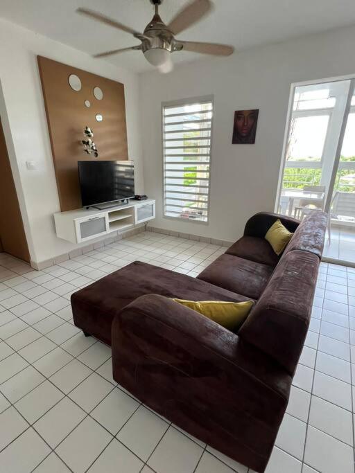 Appartement F4 Petit Bourg Ngoại thất bức ảnh